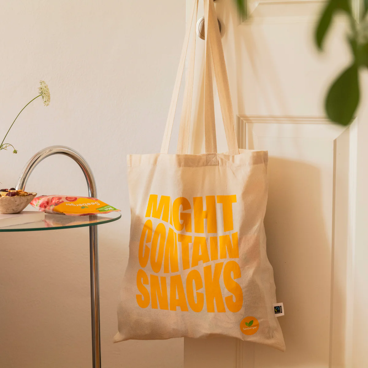 Baumwolltasche "Might contain snacks"